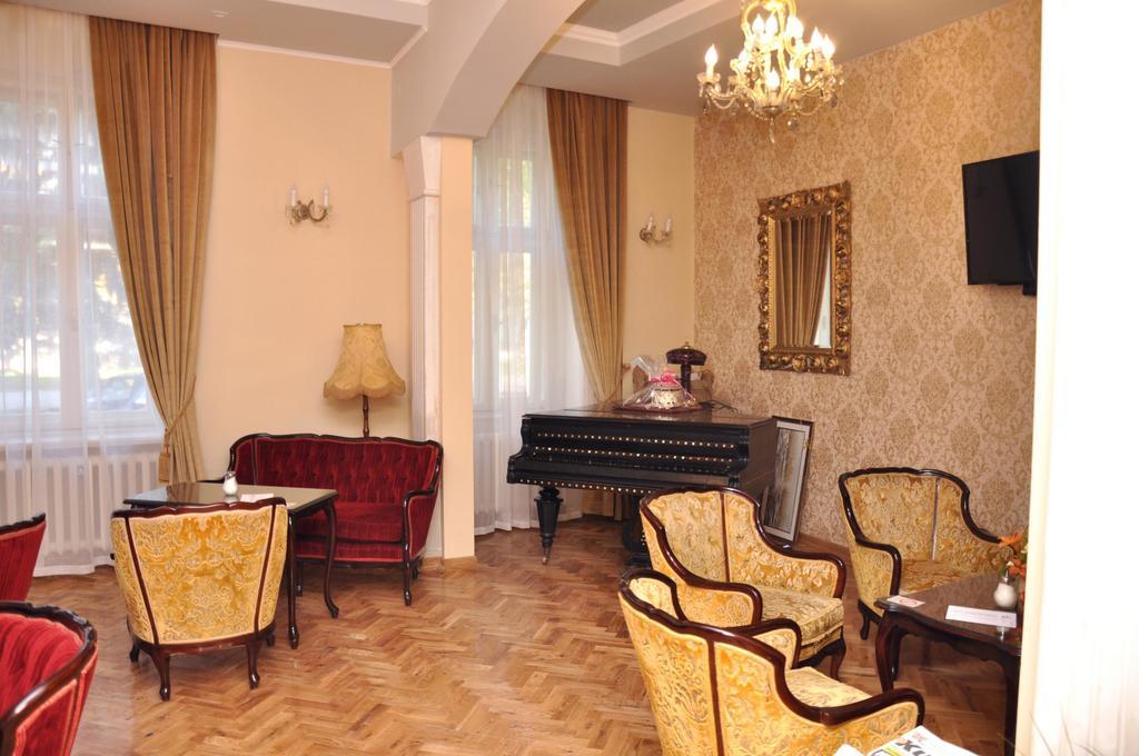 Guest House Anna Caffe Bezdan Exterior photo