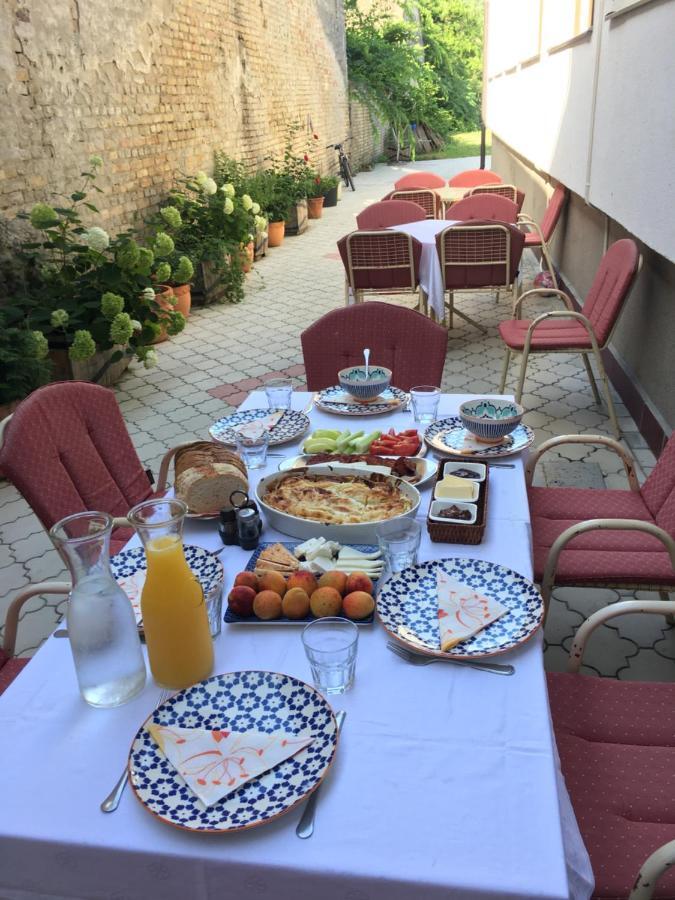 Guest House Anna Caffe Bezdan Exterior photo
